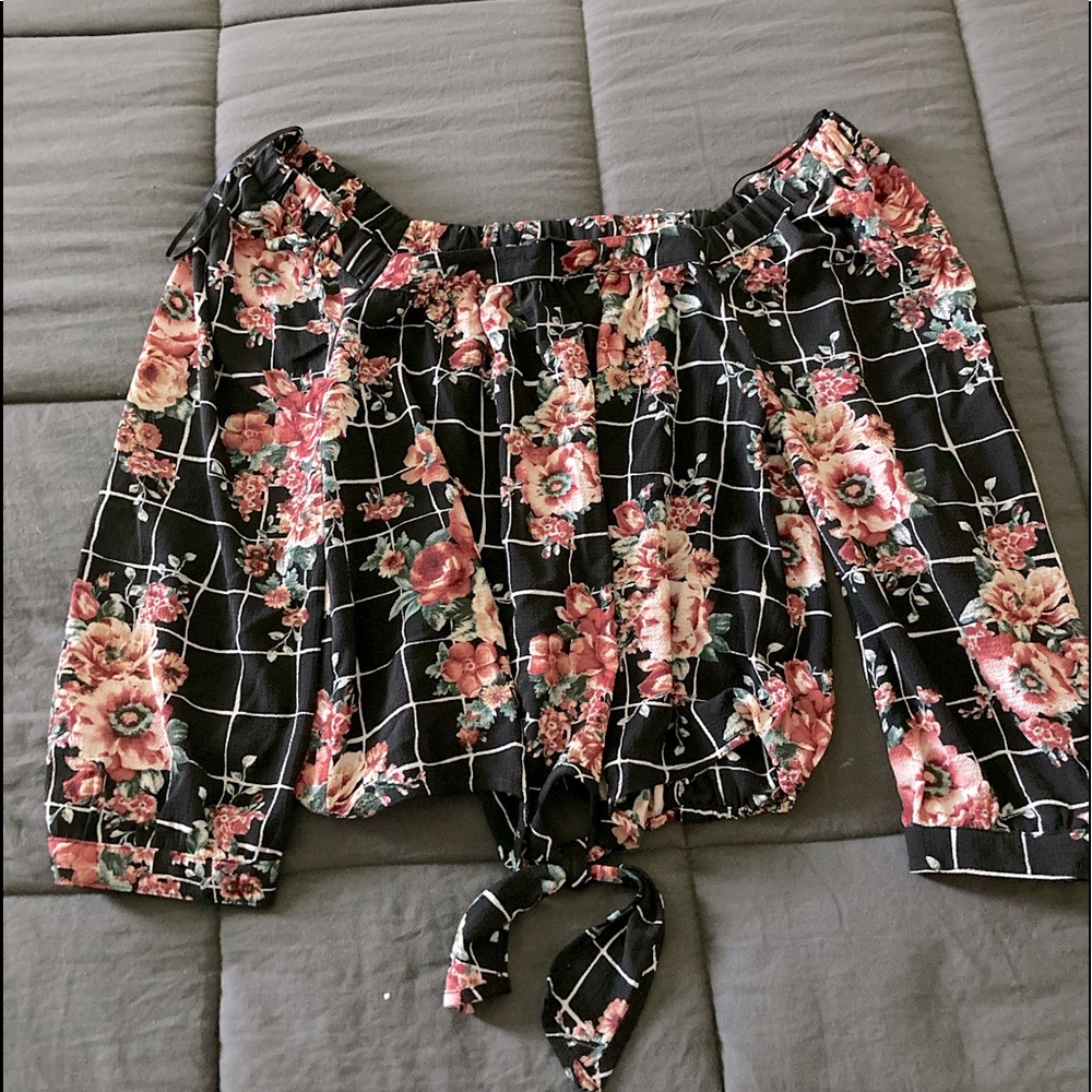 Off the shoulder floral long sleeve!
